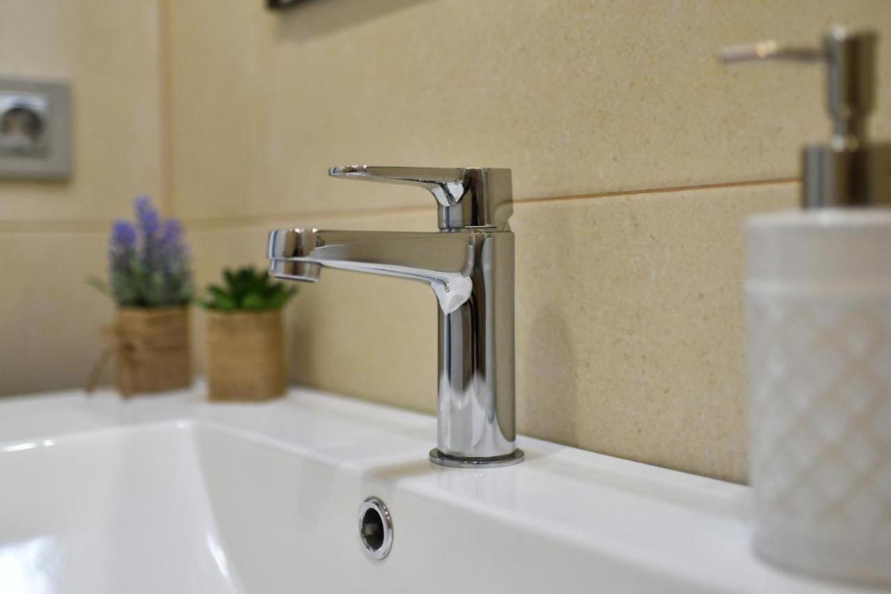 Hostfy Centro Alameda Apartment Seville Ngoại thất bức ảnh